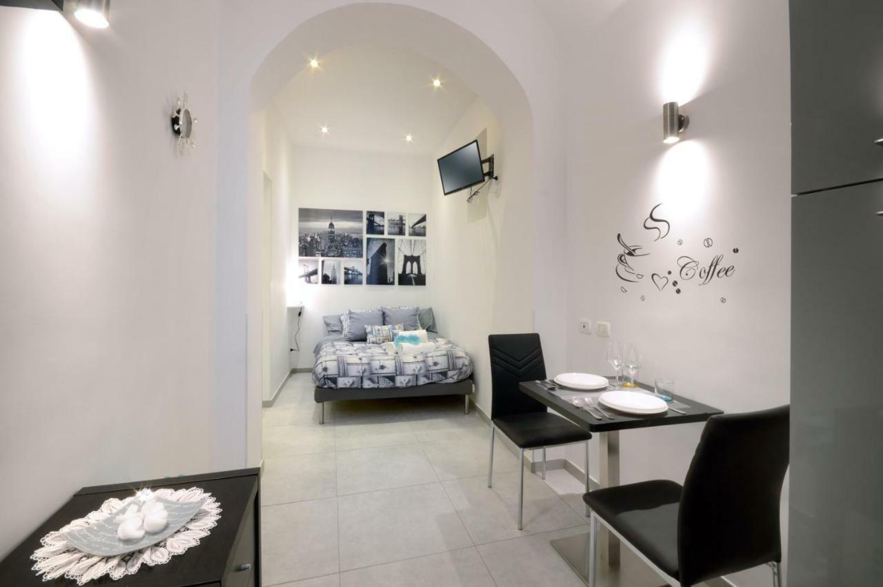 Alexandra Exclusive Apartment Napoli Esterno foto